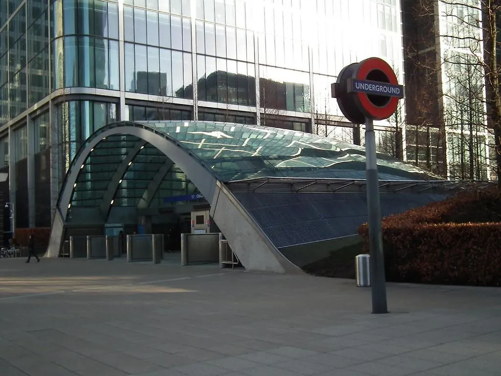 Modern 2Bed Apartment London Canary Wharf Great Transport Links - Perfect For Long Stays United Kingdom