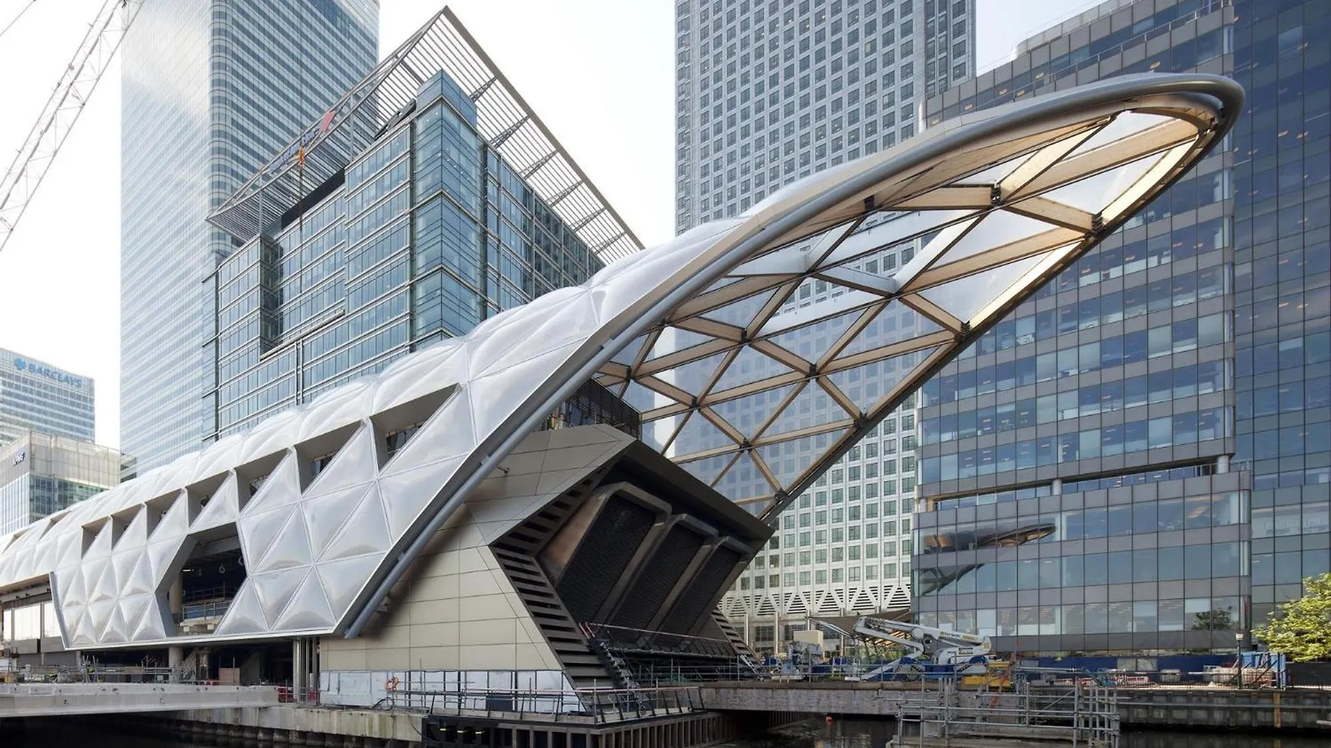 Modern 2Bed Apartment London Canary Wharf Great Transport Links - Perfect For Long Stays